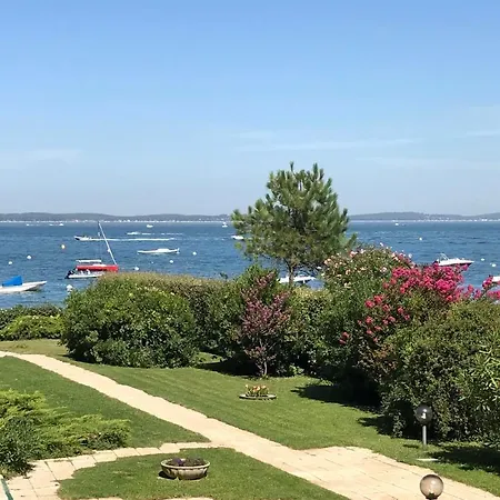 Les Pieds Dans L Eau Acces Direct Plage Pereire, Parking Gratuit ,wifi
