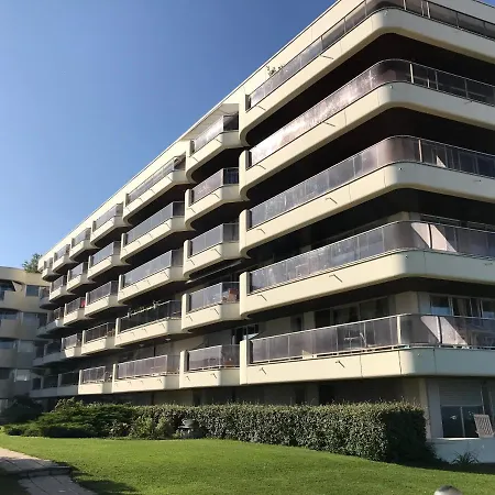 Apartment Les Pieds Dans L Eau Acces Direct Plage Pereire, Parking Gratuit ,wifi *