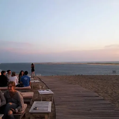 Les Pieds Dans L Eau Acces Direct Plage Pereire, Parking Gratuit ,wifi Apartment Arcachon