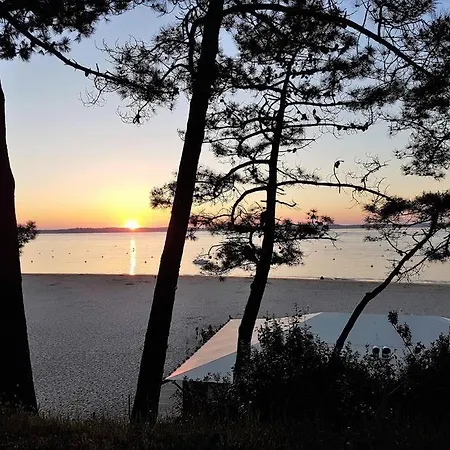 Les Pieds Dans L Eau Acces Direct Plage Pereire, Parking Gratuit ,wifi Apartment Arcachon